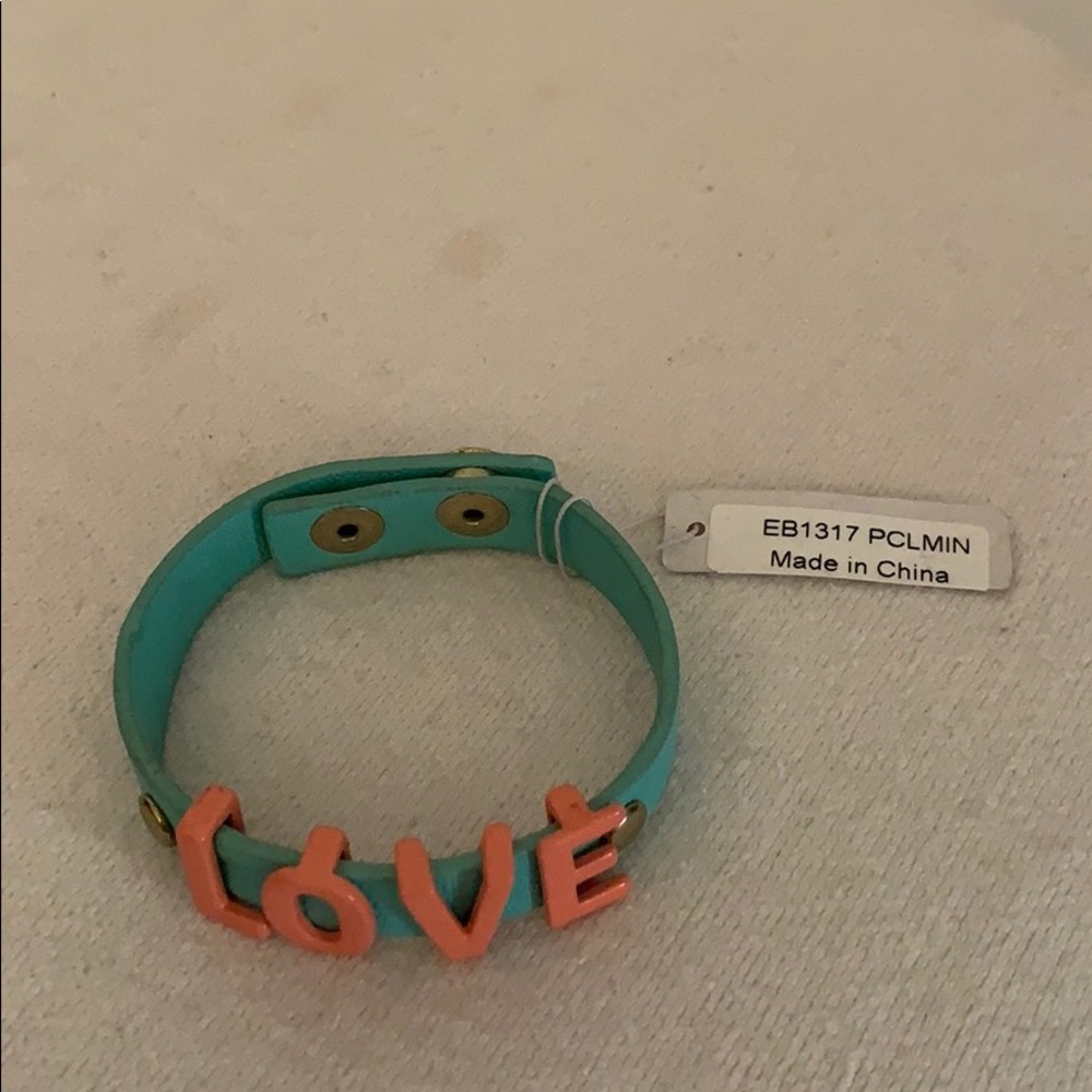 Snap on turquoise bracelet